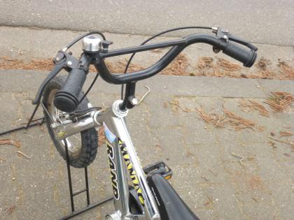 (237) 12 Zoll 2 Felgenbremsen Rh 22