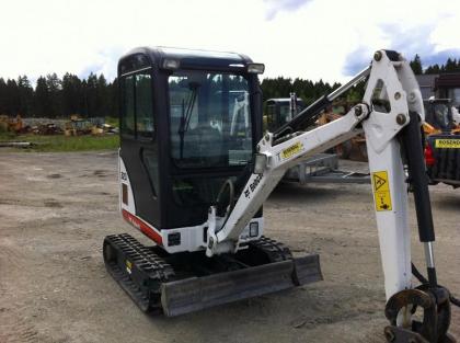 Bobcat 323
