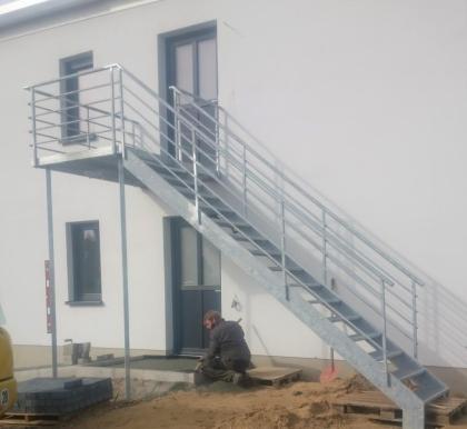 Stahltreppen, Aussentreppen, Metalltreppen aus Polen, Gelander, Zaune