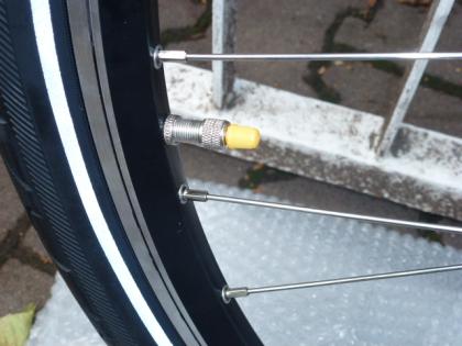(86) NEU Fahrradfelge 28 Zoll 8 Ritzel Felgenband Schlauch Mantel Schnellverschl