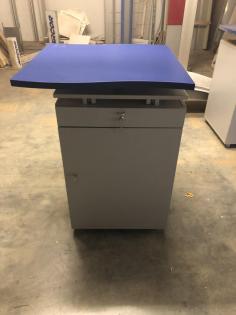 Theke Beratungstheke wahlweise mit Aluminium Säule