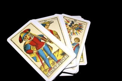 Tarotkarte-Wahrsagen-Tarot-Tageskarte-Lebensberatung- schriftlich per WhatsApp a