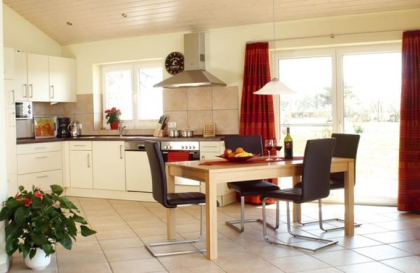 Ferienhaus an der Ostsee auf Fehmarn mit 5-Sternen Sauna und Kamin