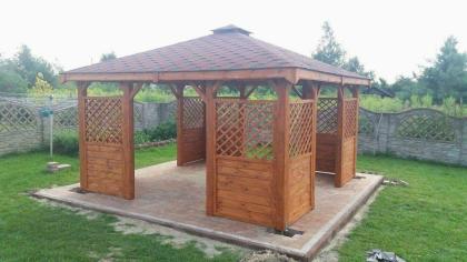 HOLZGARTENLAUBE HOLZHAUS MIT IMPRÄGNIERUNG GARTENHÄUSCHEN 4-ECK PERGOLEN 4x4m