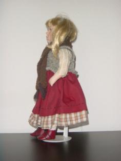 Porzellanpuppe mit Puppenständer Künstlerpuppe Sammelpuppe Deko