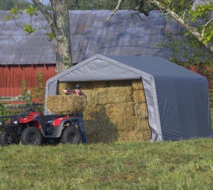 Mobiles Weidezelt als Unterstand für ihre Pferde