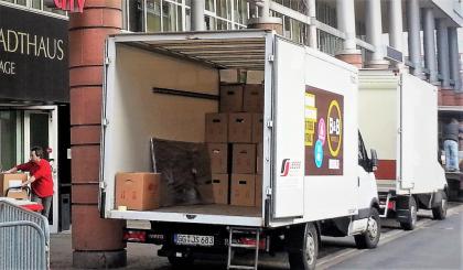 --Umzug---Transport---Möbelmontage---Lagerungen---Entrümpelungen-