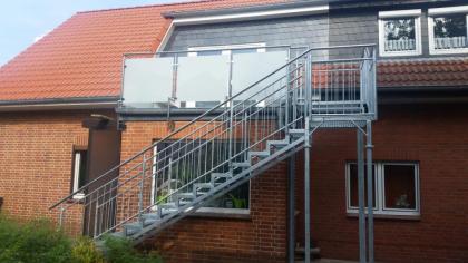 Stahl Aussen Metall Treppe , Anbau Balkone, Terrasse, Treppe und Balkongeländer,