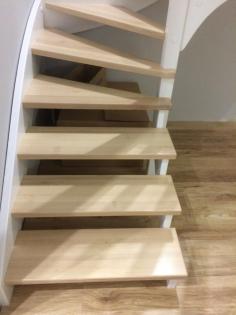 SCHÄTZUNG FREITRAGENDE TREPPEN ZUR SELBSTMONTAGE MASSIVHOLZ TYP U, L EICHE ESCHE