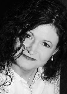 Exam. Musikpädagogin (staatl.Hochschule) gibt Blockfloetenunterricht