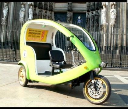 FREIZEITMOBIL GOLF CAR GOLFCART RIKSCHA TUK TUK E-BIKE ZUGMASCHINE