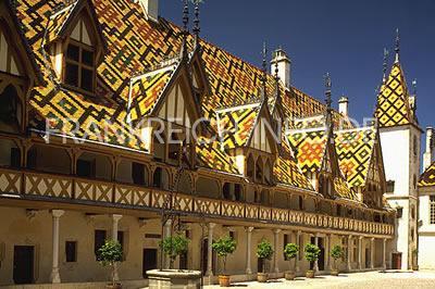 Ferienhaus im Südburgund-Romenay zwischen Louhans-Tournus  zu vermieten.