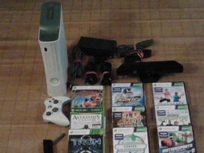 X-Box 360 mit Kinect,250 GB Festplatte,Wlan,9 Spielen+Zubehör