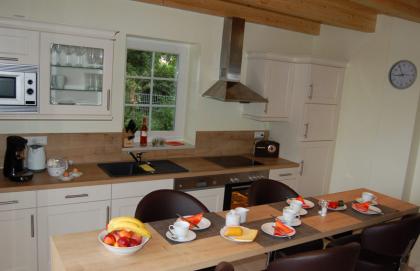 Ferienhaus am Greetsieler Tief, Nordsee, Greetsiel-Eilsum, direkt am Fluss, Hund