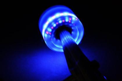 Weltneuheit: LED Longboard / Skateboard Rollen v. Streetdevil Super Optik Wheels