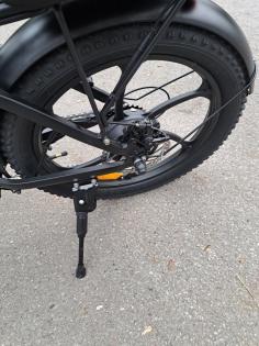 E- Klappfahrrad ungefahren