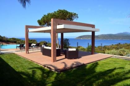 TOSKANA - INSEL ELBA - Luxusvilla mit Pool 