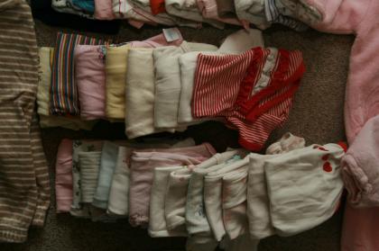 Babykleidung für Mädchen Kleiderpaket von 50 - 68 alles was das Kind im ersten h