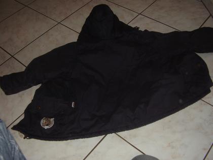 Winterjacke mit Kapuze