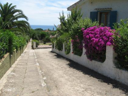 Repraesentative Ferien-Villa auf Sardinien Costa Rei 40qmTerrasseBBQ Meerblick