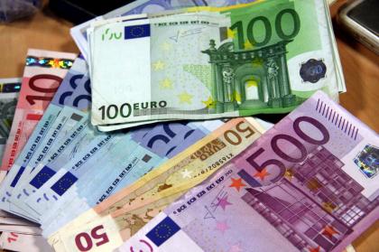 KOSTENLOSES LEIH ERHALTEN: sandrazenig10@gmail.com