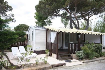Camping-Urlaub im Umland von St Tropez Mobilheim-Chalets auf Ferienpark Kon Tiki