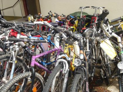 (117) 12 Zoll mit Rücktrittsbremse Rh 26 KIDS BIKE