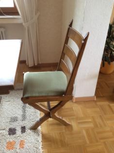 Massiver Eichentisch abzugeben