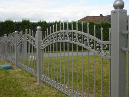 Schmiedezäune, Schmiedetore, Pforte, Balustrade und Geländer - aus POLEN 