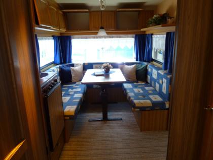 Vermiete Wohnwagen mit Vorzelt ander der Ostsee...........