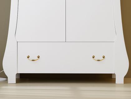 Luxuriöser Kleiderschrank Tulpe mit goldenen Griffen