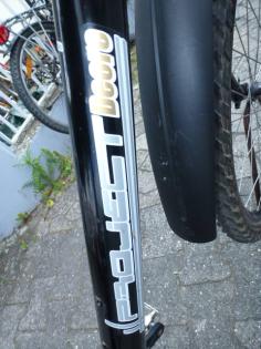 (1) 27 Gang 26 Zoll MAGURA-BREMSEN Rh 56 Gabel gefedert S-CRASH