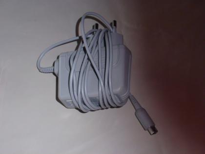 Nintendo DSi Ladegerät Stifte