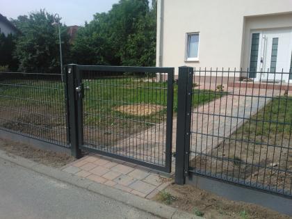 Zäune aus Polen, Doppelstabmattenzaun, Sichtschutz, Metall ZAUN