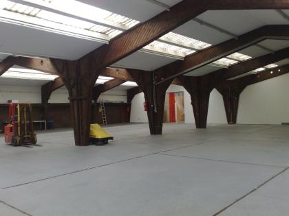 Biete Unterstellplätze für Wohnwagen, Wohnmobile, Boote, Autos und Motorräder