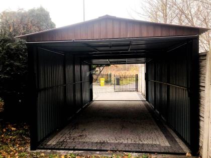  Blechgarage 3x6m Metallgarage Fertiggarage Garage mit Schwingtor Holzoptik GP77