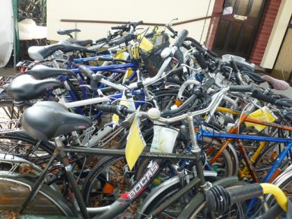 (181) 24 Gang Aactiue 28 Zoll Rh 48 RAHMEN ALU