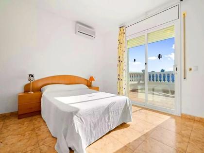 SPANIEN Ferienhaus Costa Dorada in Miami Playa mit privatem Pool und Meerblick