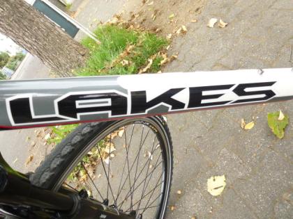 (218) 24 Gang LAKES 28 Zoll Rh 53 Gabel gefedert sehr leicht