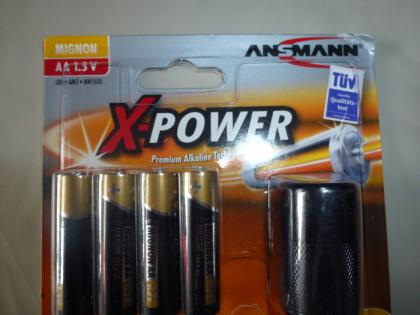 (98) TASCHENLAMPE LED 0,5 WATT 12 BATTERIEN