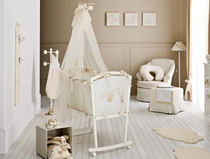 Hochwertige Babymöbel für das komplette Kinderzimmer mit Kinderbett, Wiege, Baby
