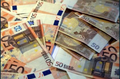 Hallo, bitte kontaktieren Sie uns, um schnelle und zuverlässige Kredite zu erhal