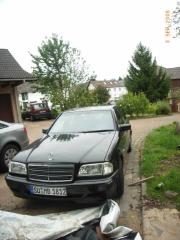 Zu verkaufen: Mercedes 240