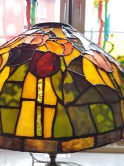 Fensterbankstele in der Kunst Werkstatt Mülheim & TIffany Lampen Reparatur Nrw