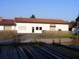 WOHNHAUS mit WERK+LAGERHALLE zuverkaufen