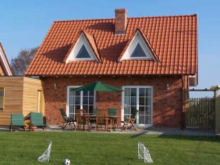 Urlaub im Ostsee-Ferienhaus  Poseidon  mit Sauna, Kamin, WLAN und Garten
