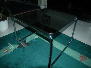 Couchtisch - Chromgestell, Rauchglasplatte, elegant, Bestzustand