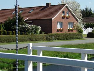 Ferienhaus-Doris-Ostfriesland.de  - Wandern - Küstentour - Wasserski - Angeln 