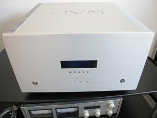 AVM Ovation SA8.2 High End Endstufe in silber Top