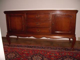 Kommode bzw. Anrichte (Holz/ englischer Stil)